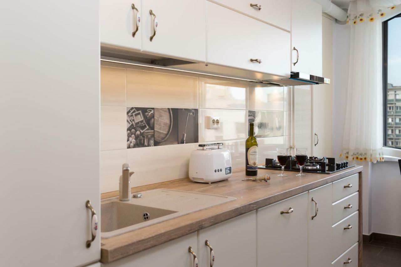 Central Luxury Flat With Terrace - Adela Accommodation - Ideal For Long Stays Bükreş Dış mekan fotoğraf